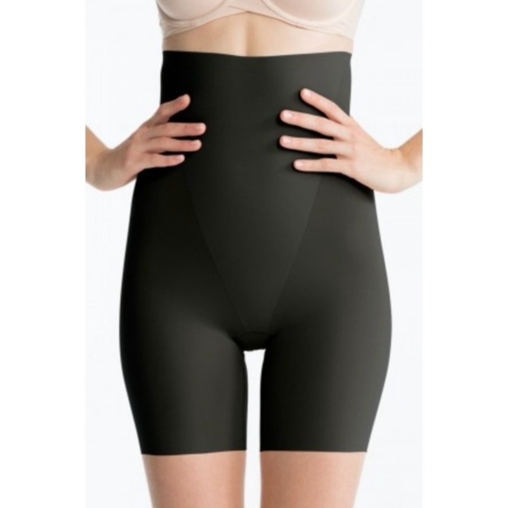 SPANX Trust Your Thinstincts High-Waist Shaper Shapewear Short Style 2123